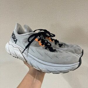 Mens Hoka One One Clifton 8 Black/White Running Shoes. Size 9.5 D